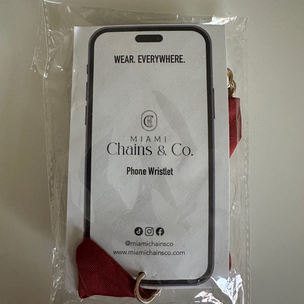 Miami Chains & Co. – Phone Wristlet (Red & Gold Chain Design)